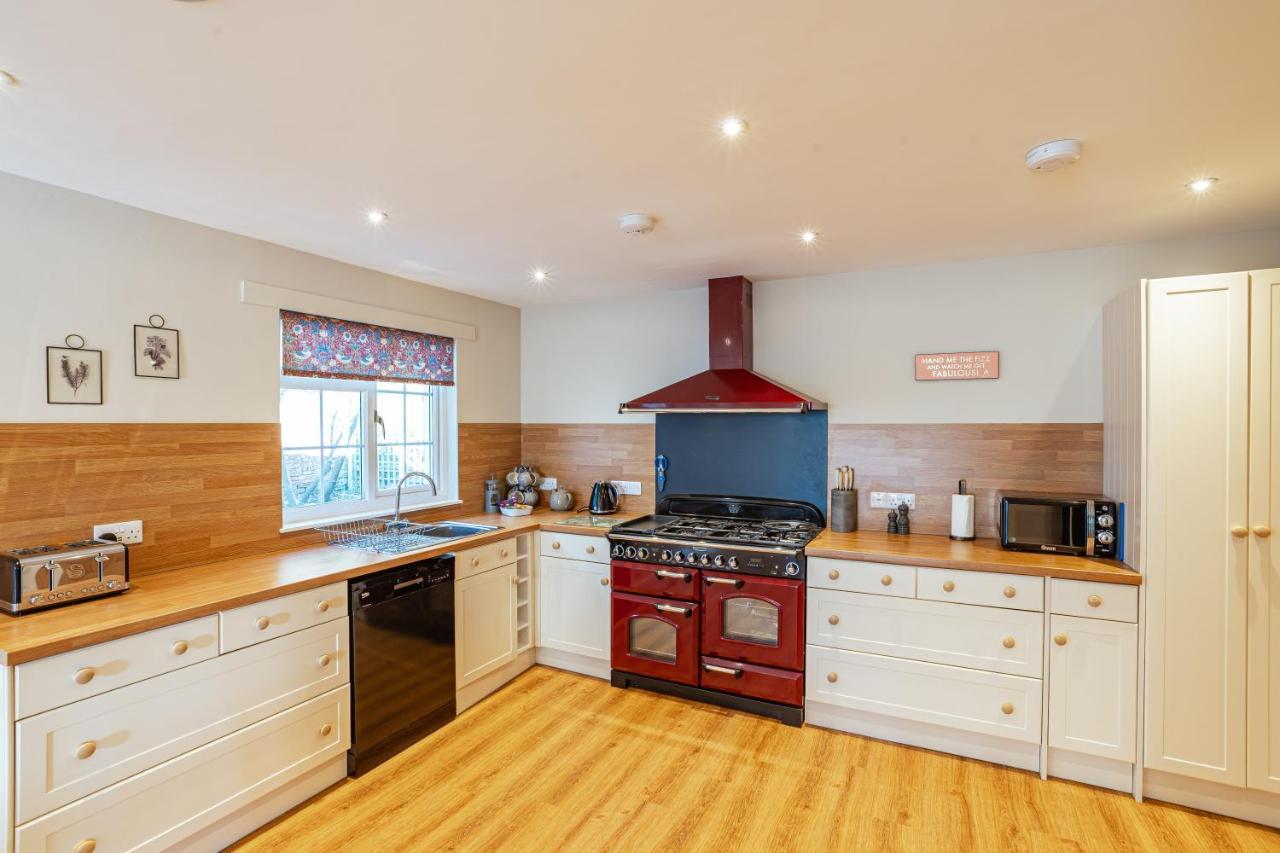 Sparrowhawk Cottage With Hot Tub Newton Stewart Luaran gambar